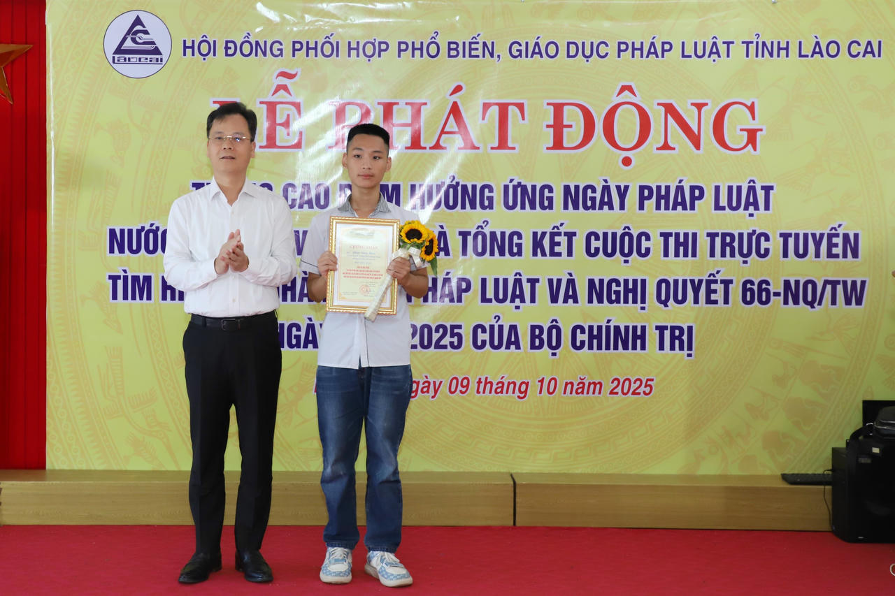 Lào Cai phát động Tháng cao điểm hưởng ứng Ngày Pháp luật Việt Nam năm 2025