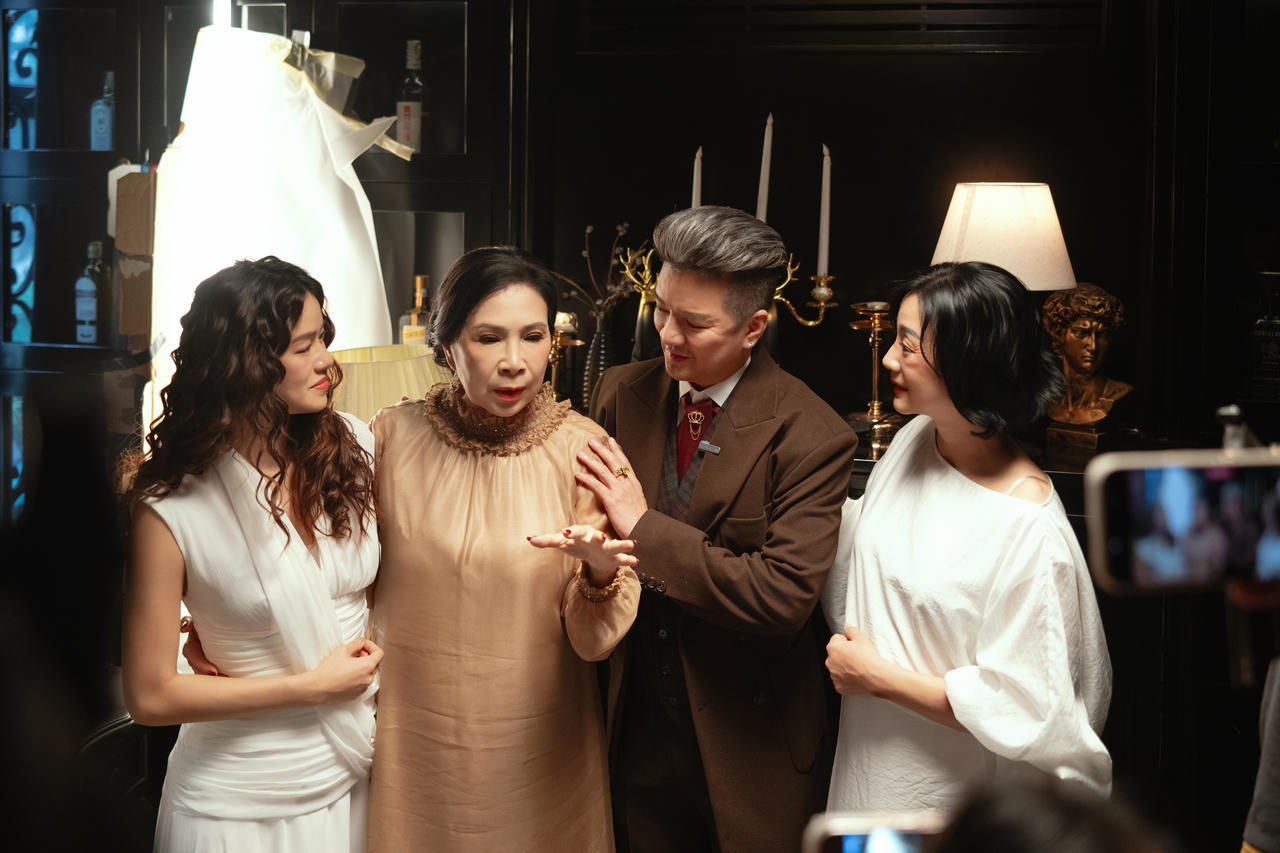 Đàm Vĩnh Hưng kể chuyện phụ nữ đi tìm niềm tin sau tổn thương