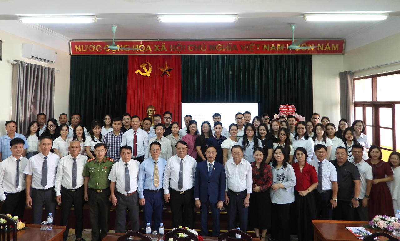 Nhiều chương trình đào tạo được triển khai theo hướng đổi mới, gắn lý thuyết với thực hành, phù hợp yêu cầu của thời đại chuyển đổi số.