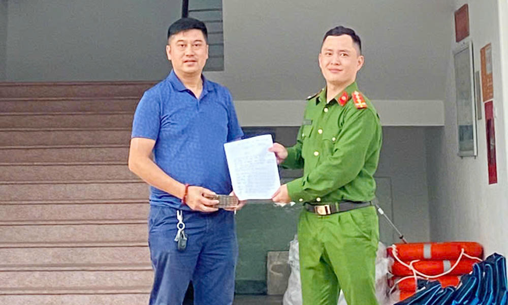 Kịp thời hỗ trợ người dân nhận lại tiền chuyển nhầm