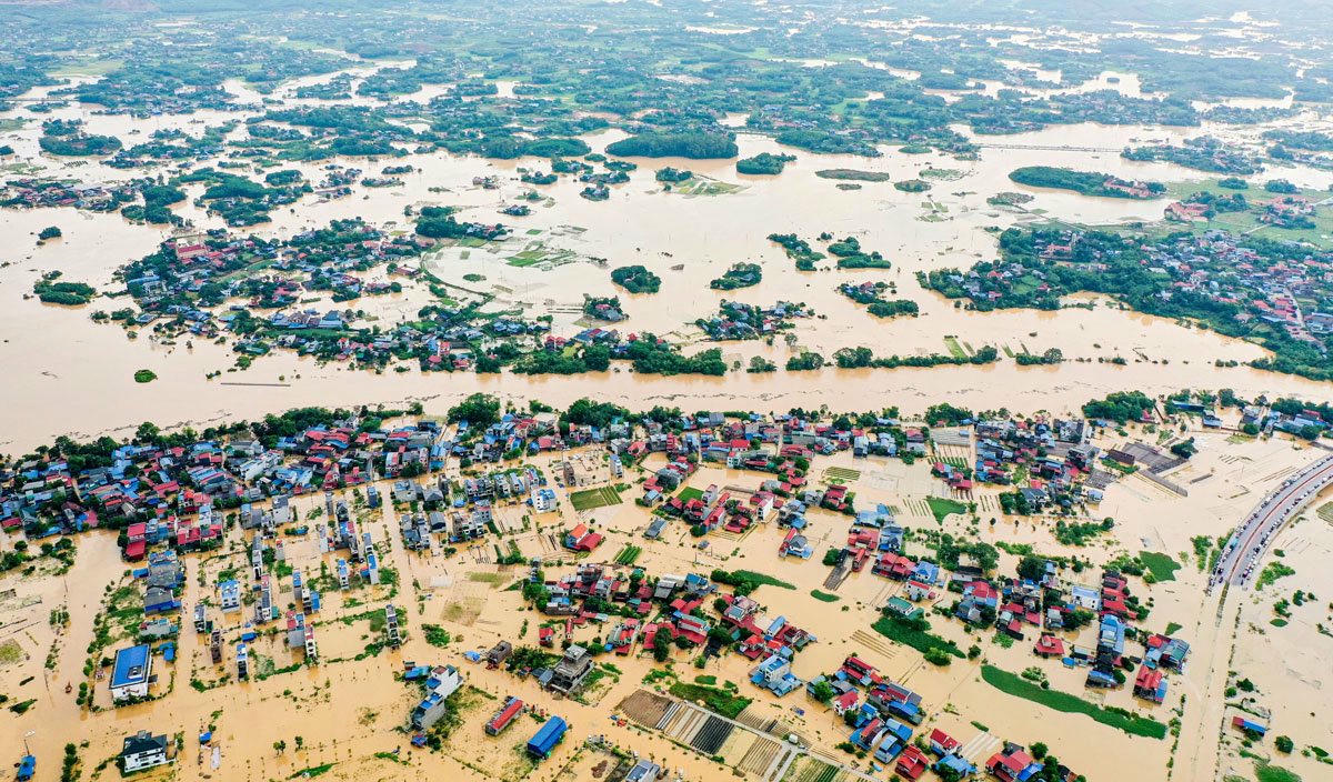 Báo Pháp luật Việt Nam kêu gọi chung tay ủng hộ đồng bào vùng bão lũ