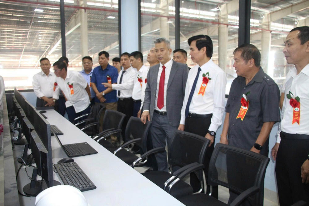 Lãnh đạo tỉnh Sơn La thăm quan Nhà máy tinh bột biến tính BHL Sơn La.