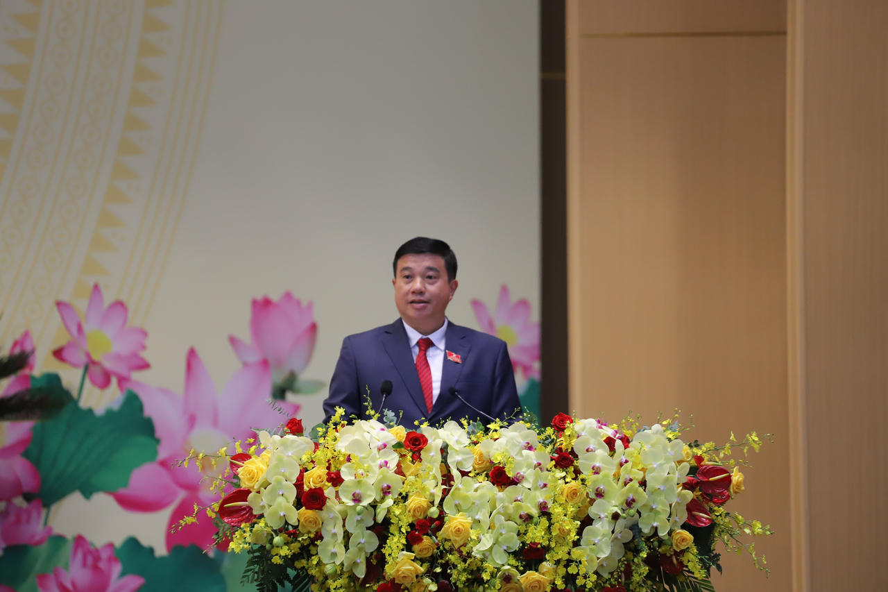 Ông Y Thanh Hà Niê Kđăm, Ủy viên Trung ương Đảng, Bí thư Tỉnh ủy Lâm Đồng phát biểu bế mạc phiên trù bị.