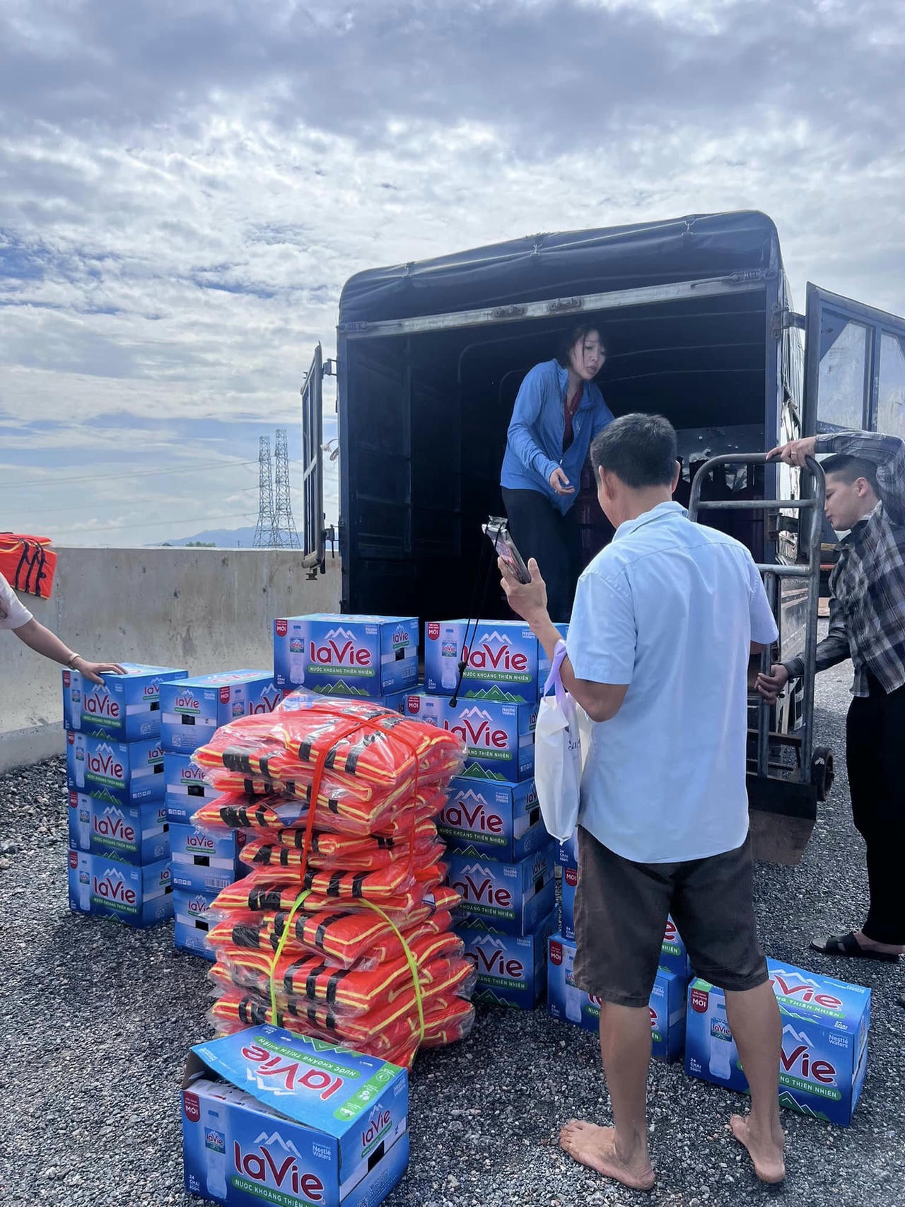 Thái Nguyên lan tỏa tinh thần sẻ chia giữa tâm lũ