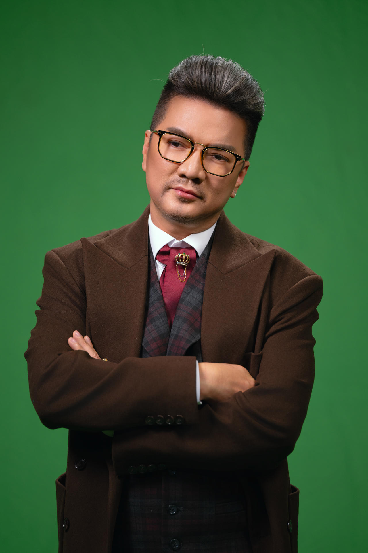 Đàm Vĩnh Hưng đảm nhận vai trò “người dẫn chuyện”. Với anh đây là ca khúc hợp với tâm tư và quãng giọng của mình. Ảnh: Thành Phạm