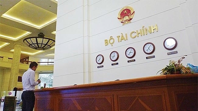 Bộ Tài chính đề ra 03 giải pháp để&nbsp;Chuyển đổi mô hình và phương pháp quản lý thuế đối với hộ kinh doanh khi xóa bỏ thuế khoán