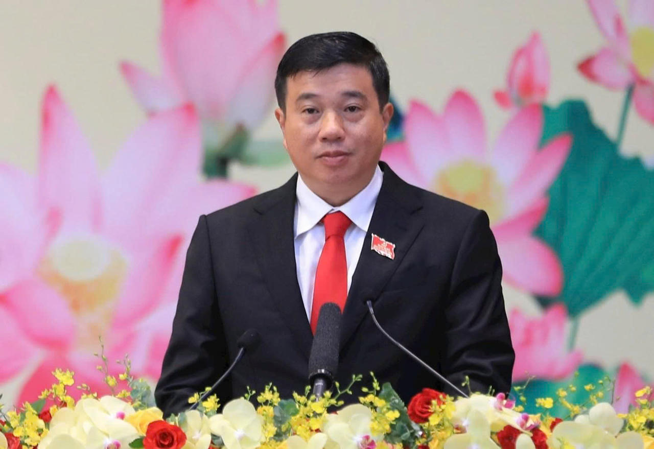 Ông Y Thanh Hà Niê Kđăm, Uỷ viên Trung ương Đảng, Bí thư Tỉnh Lâm Đồng phát biểu khai mạc Đại hội.