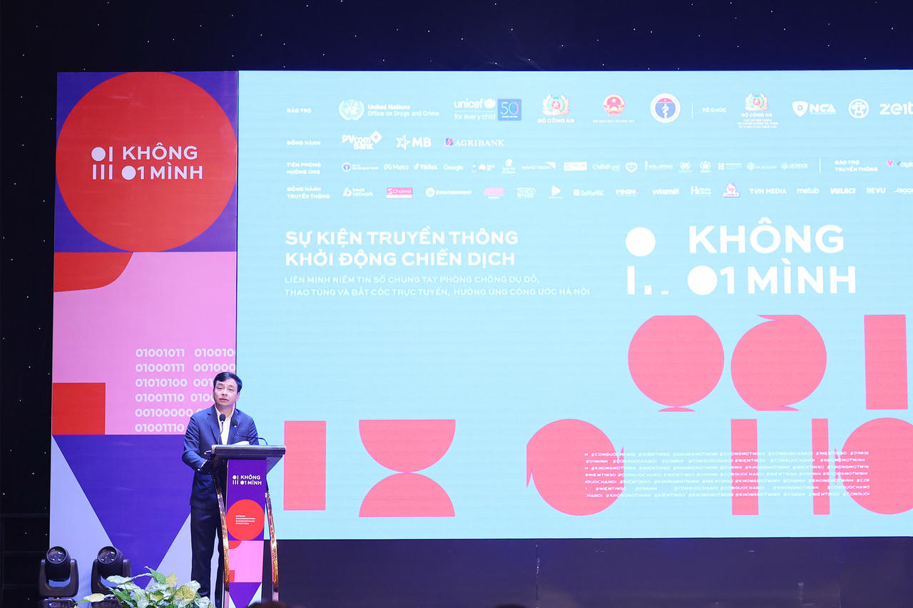 Thiếu tướng Lê Xuân Minh - Cục trưởng Cục An ninh mạng &amp; PCTP sử dụng công nghệ cao, Phó Chủ tịch Hiệp hội An ninh mạng quốc gia phát biểu khai mạc sự kiện.