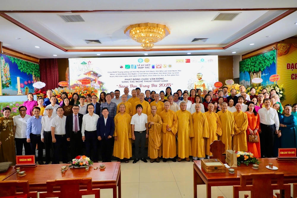 Cuộc vận động “Sáng đạo trong đời” hướng tới việc kiến tạo và hình thành ngân hàng di sản nghệ thuật Phật giáo đương đại (Ảnh: C. Vân).