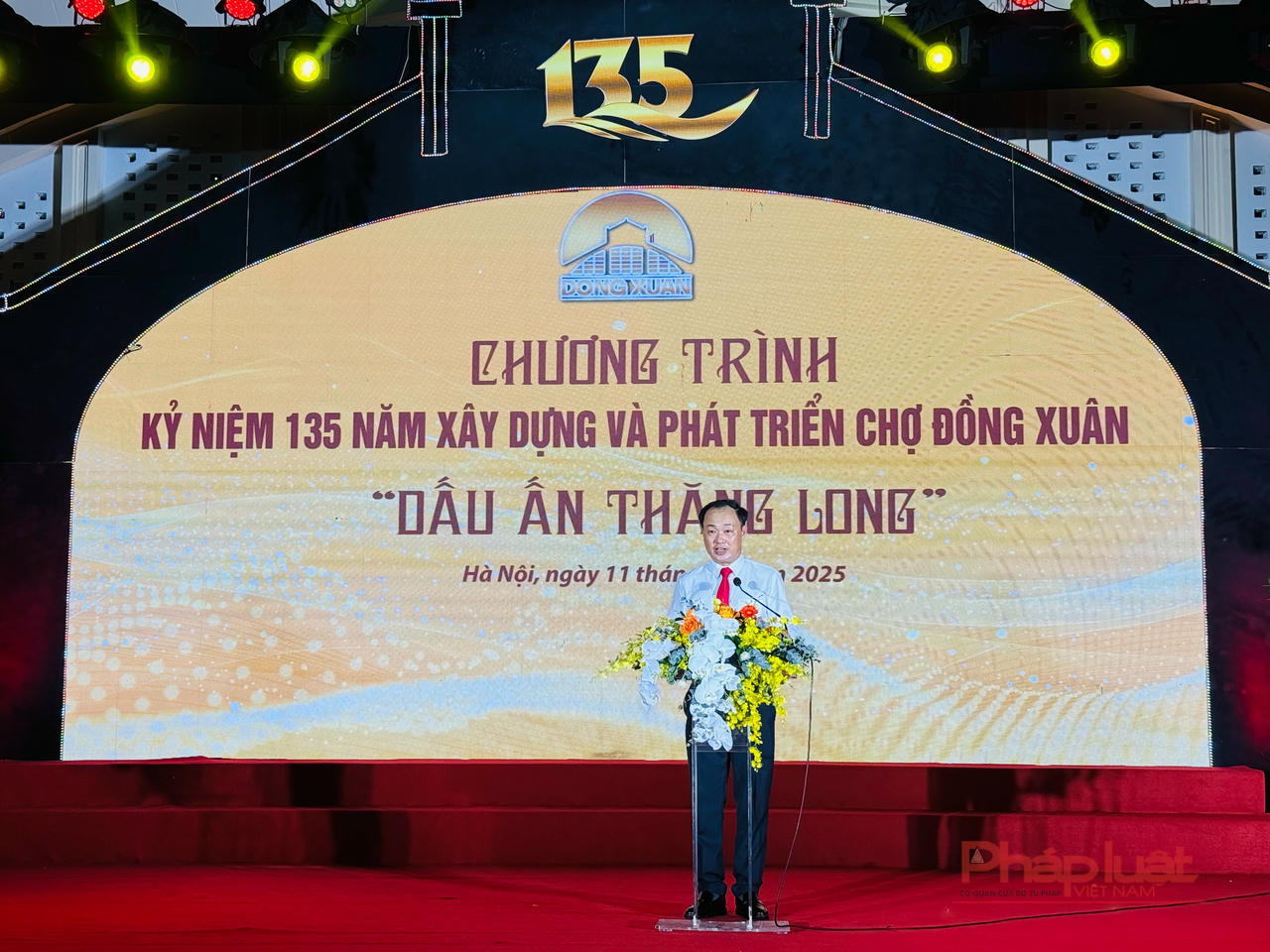 Bí thư Đảng ủy, Chủ tịch HĐQT Công ty Cổ phần Đồng Xuân Nguyễn Song Tùng phát biểu khai mạc Chương trình.