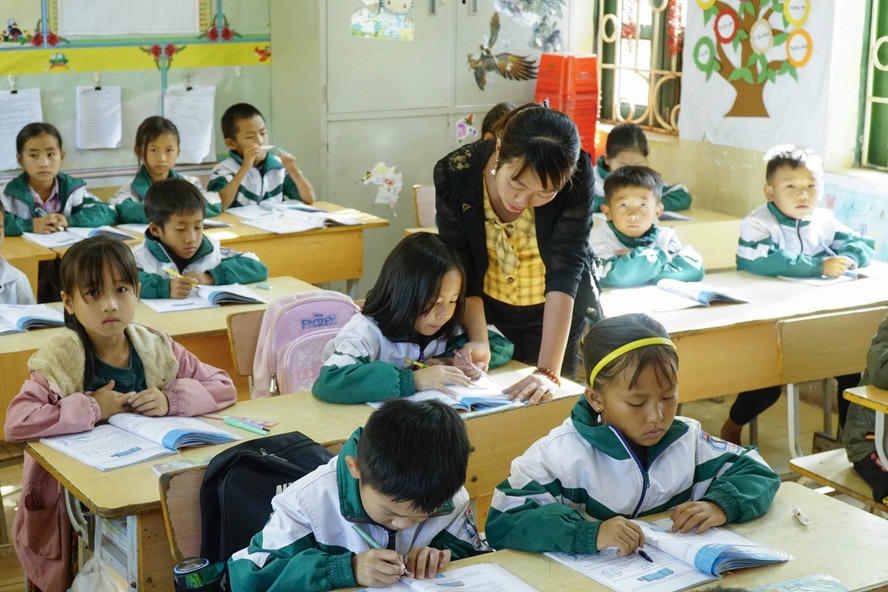 Đối tượng nào được hỗ trợ chi phí học tập từ 3/9?