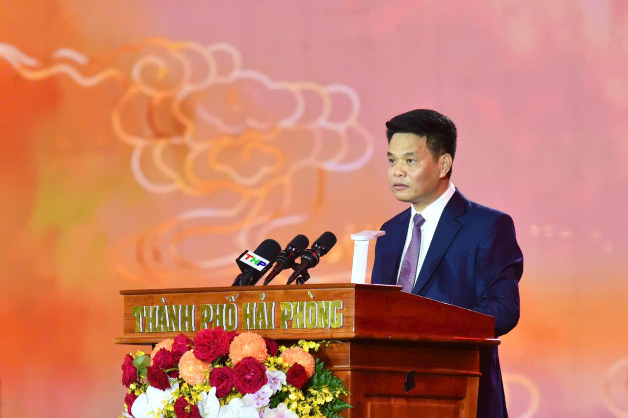 Chủ tịch UBND thành phố Hải Phòng Lê Ngọc Châu phát biểu tại buổi lễ.