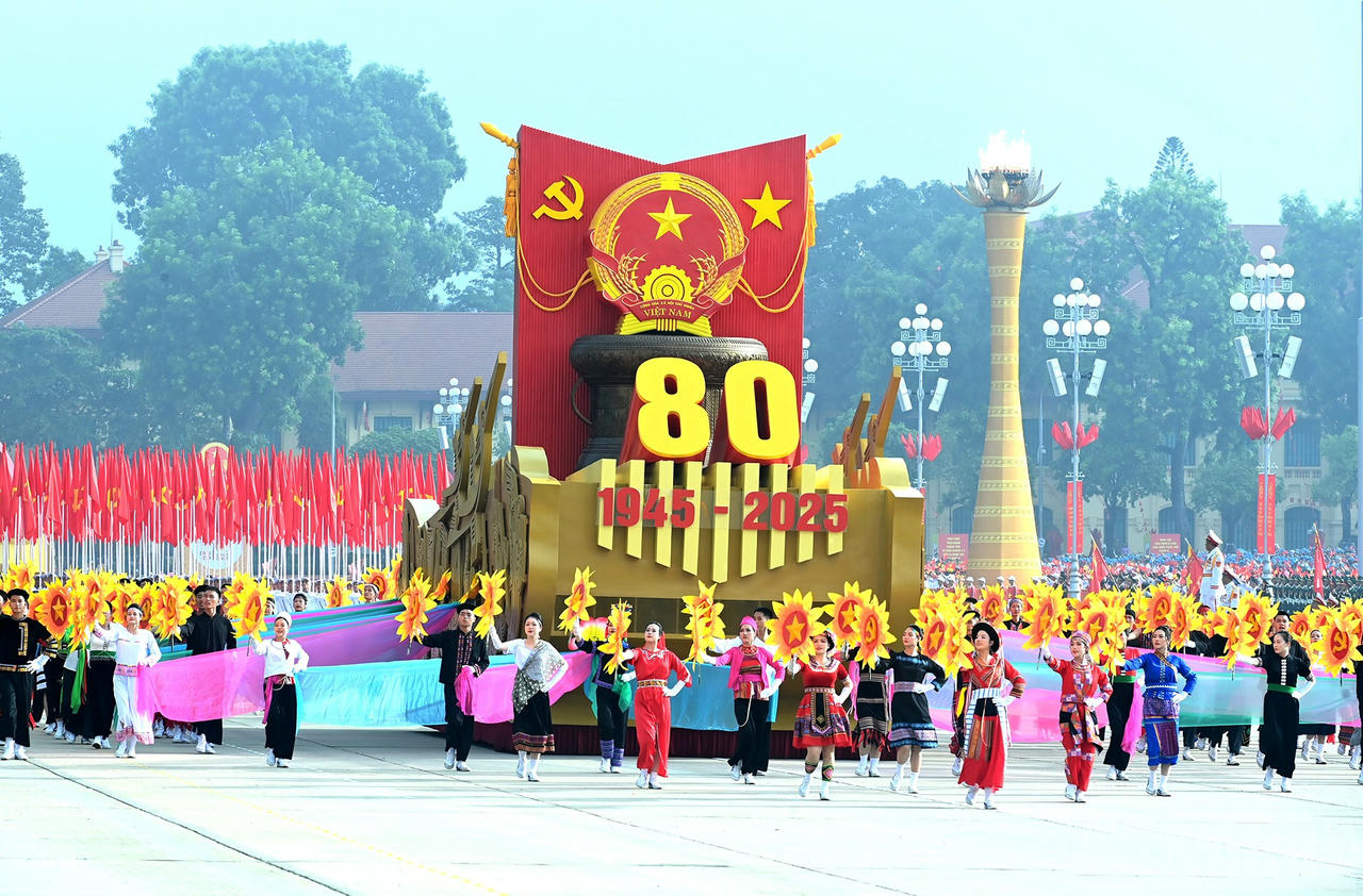 Sức mạnh - Lòng dân - Nền tảng vững chắc của mọi thắng lợi
Kỳ 1: Khi ý Đảng hòa nhịp cùng lòng dân
Sức mạnh - Lòng dân - Nền tảng vững chắc của mọi thắng lợi
Kỳ 1: Khi ý Đảng hòa nhịp cùng lòng dân
