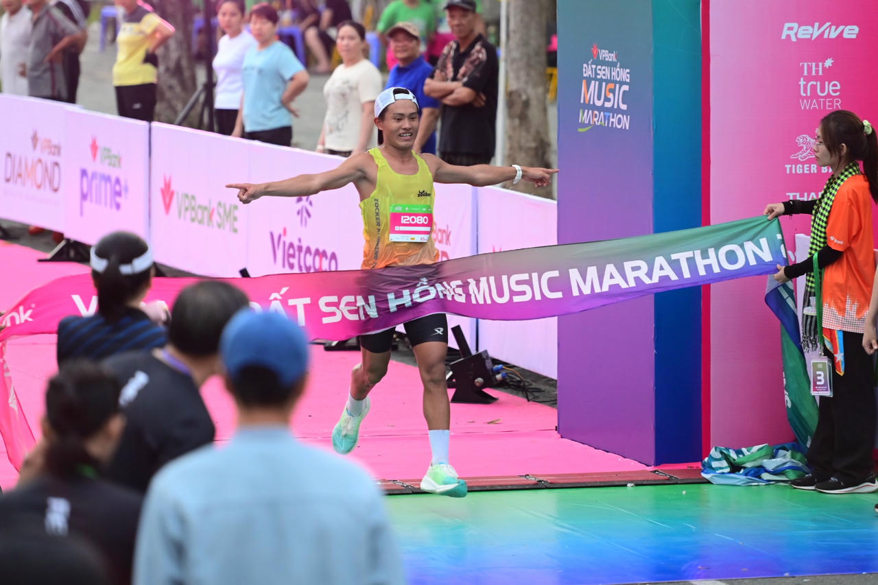 12.000 runner về đích, VPBank Đất Sen Hồng Music Marathon 2025 kết thúc ấn tượng