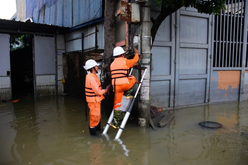 Khuyến cáo an toàn điện trong khu vực ngập úng