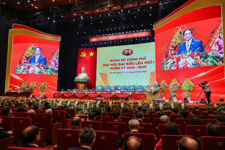 Thủ tướng Chính phủ Phạm Minh Chính tuyên bố khai mạc Đại hội đại biểu Đảng bộ Chính phủ lần thứ nhất, nhiệm kỳ 2025-2030 - Ảnh: VGP/Nhật Bắc