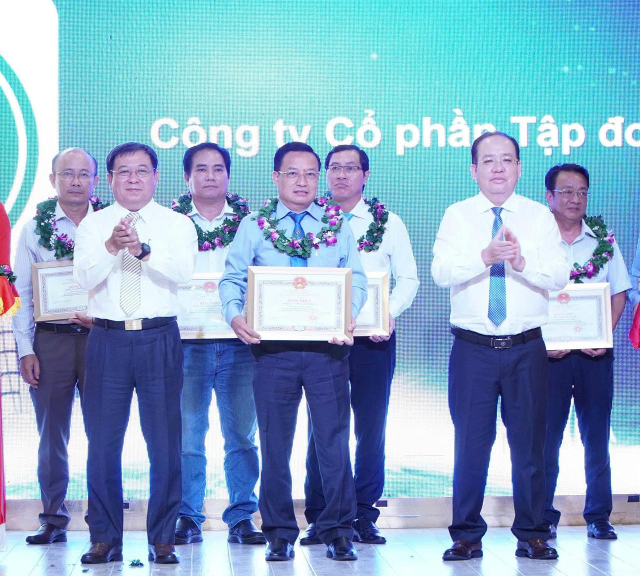 Chính quyền An Giang cam kết hỗ trợ, chia sẻ và đồng hành cùng doanh nghiệp