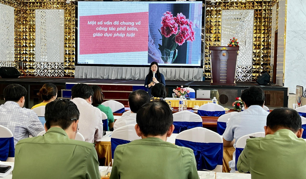 Gia Lai tổ chức tập huấn kiến thức pháp luật và kỹ năng phổ biến, giáo dục pháp luật
