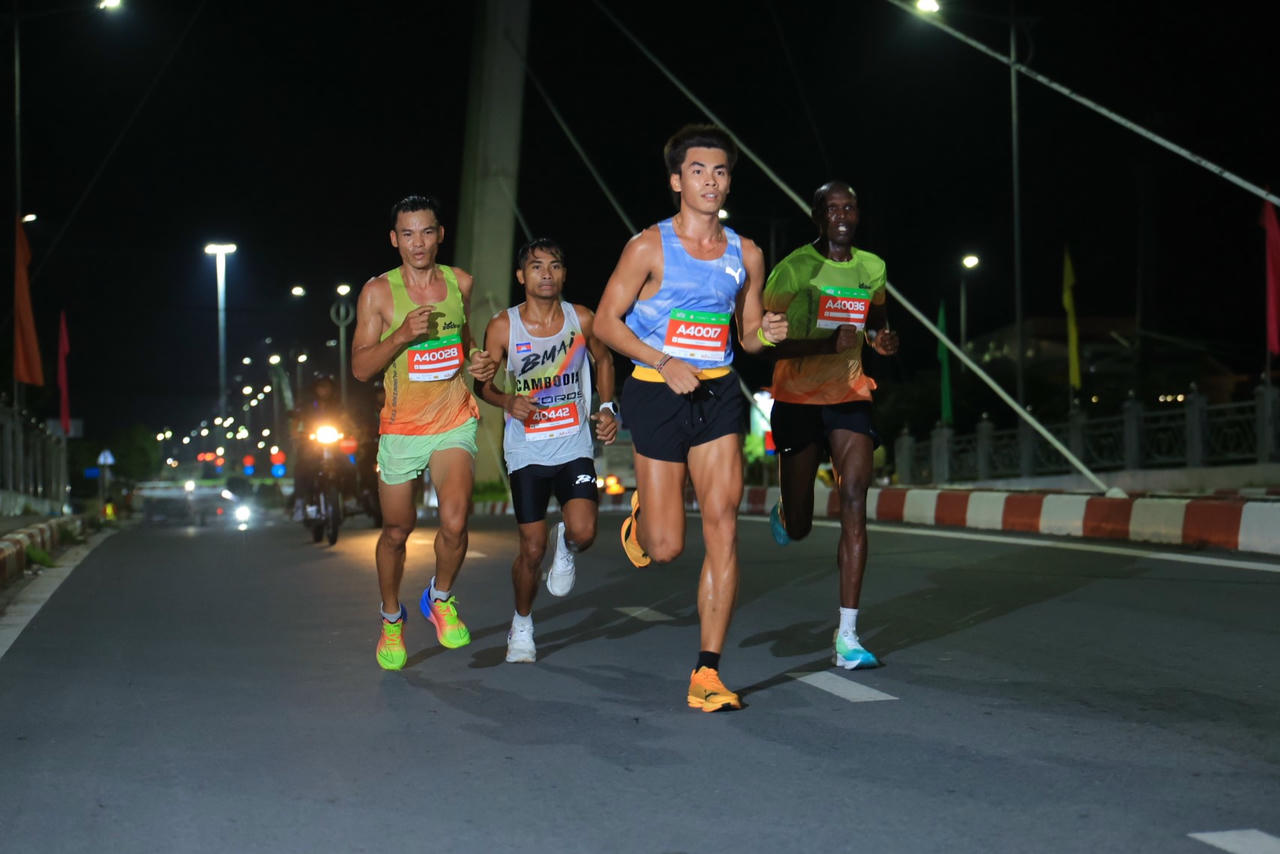 12.000 runner về đích, VPBank Đất Sen Hồng Music Marathon 2025 kết thúc ấn tượng