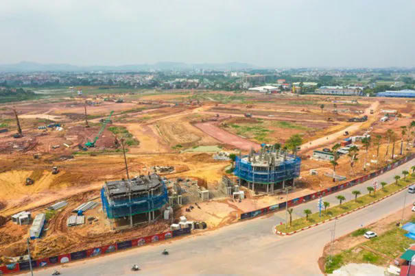 Việc báo cáo phải nêu rõ tiến độ, kết quả thực hiện, kiến nghị biện pháp xử lý cụ thể đối với từng tồn tại, sai phạm được phát hiện.