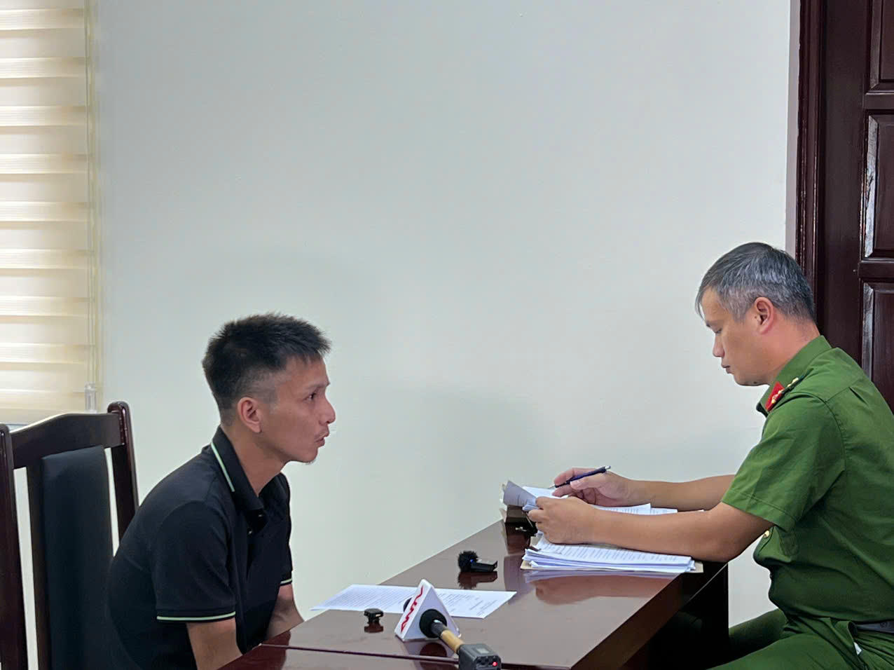 4 đối tượng sản xuất, buôn bán hàng chục nghìn bình nước Lavie giả tại Hà Nội
