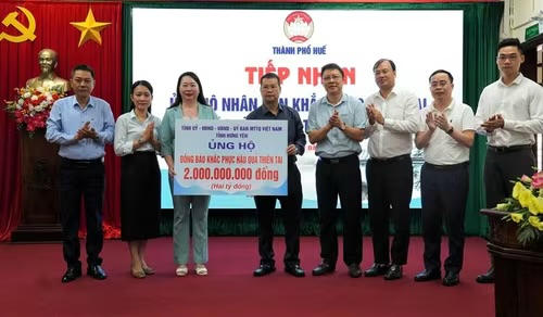 Hưng Yên sẻ chia khó khăn với TP Huế sau bão số 10