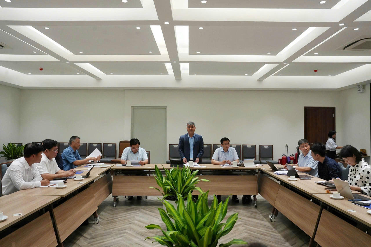 Thẩm định Dự thảo Nghị quyết về bồi thường, hỗ trợ tái định cư thuộc dự án điện hạt nhân Ninh Thuận 