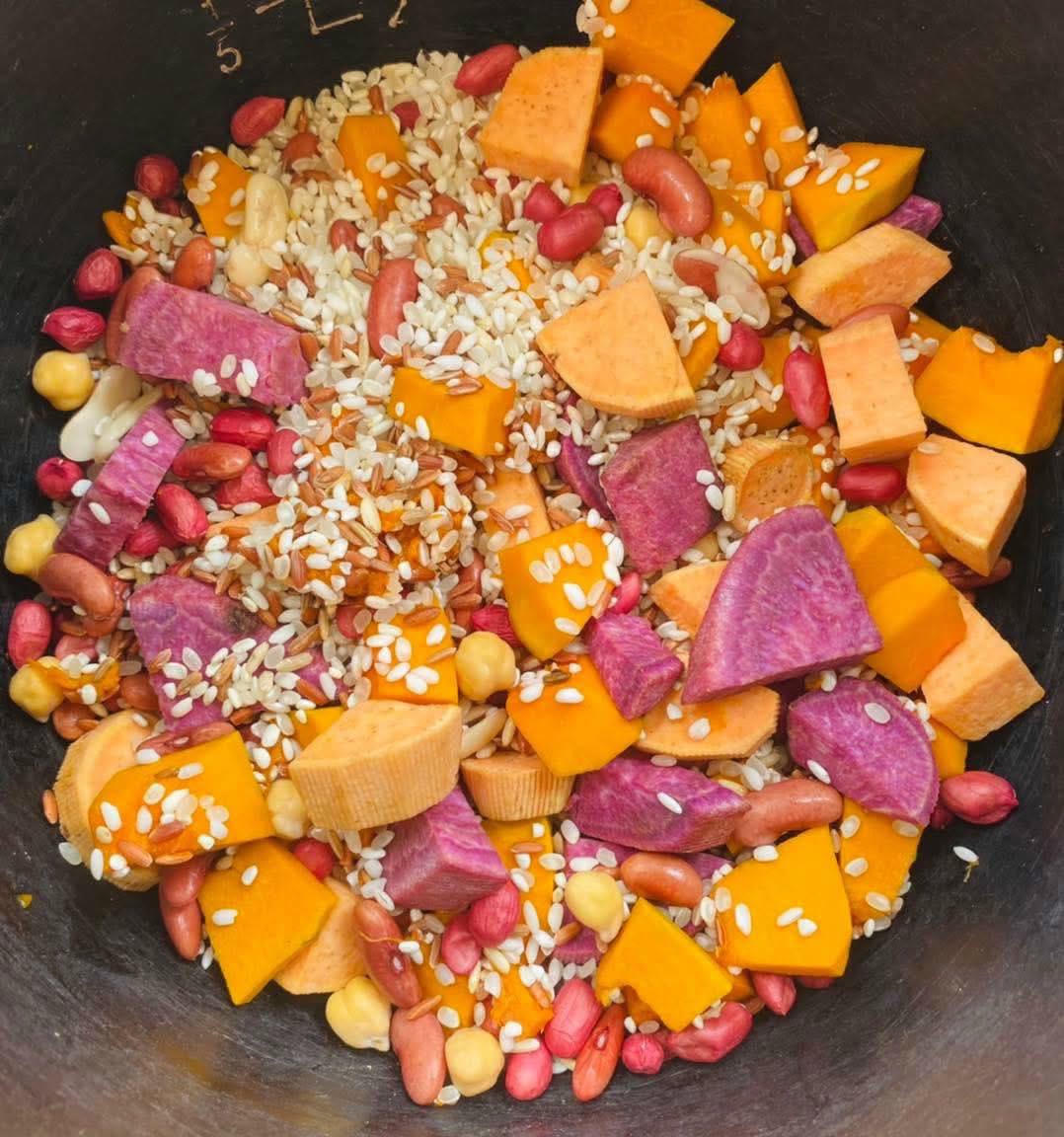 Nồi cháo Hạnh phúc 