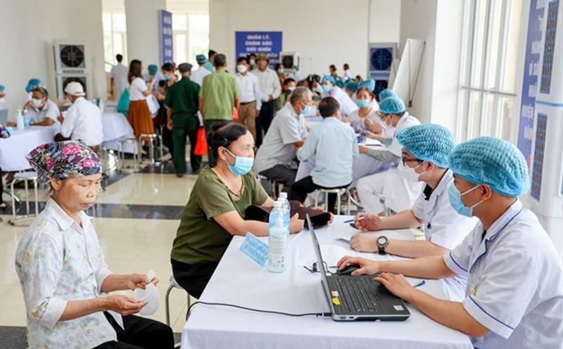 Đổi nơi đăng ký khám chữa bệnh BHYT ban đầu không phải trả chi phí