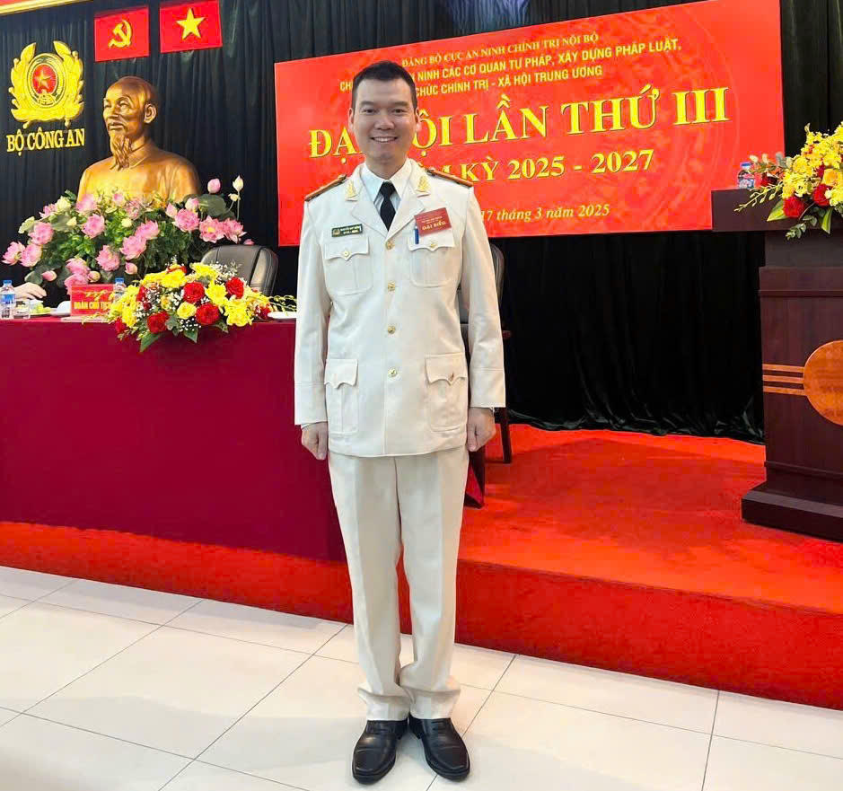 Trung tá Nguyễn Duy Hùng tham dự Đại hội Chi bộ Phòng An ninh các cơ quan tư pháp, xây dựng pháp luật và tổ chức chính trị - xã hội Trung ương thuộc Cục An ninh chính trị nội bộ, Bộ Công an. (Ảnh: H.D)