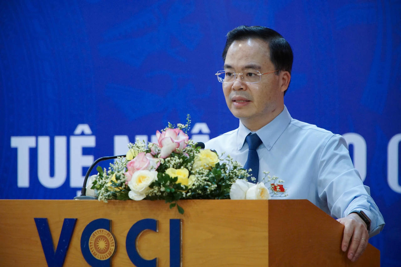 Đảm bảo sự cân bằng giữa quản lý và khuyến khích, thúc đẩy trí tuệ nhân tạo