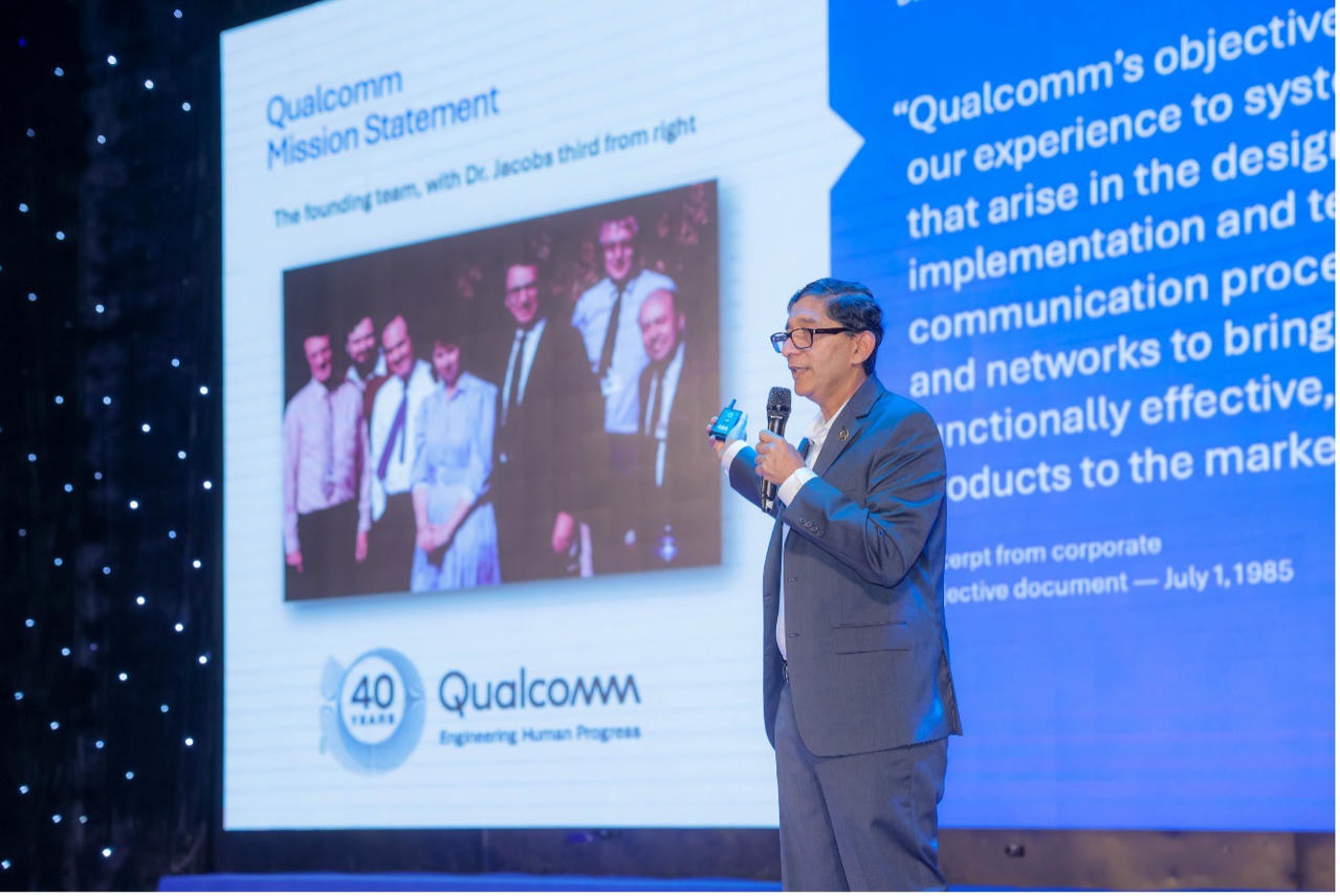 Ông Ram Krishnan – Giám đốc Cấp cao mảng Bản quyền Công nghệ, Qualcomm trình bày tại sự kiện.