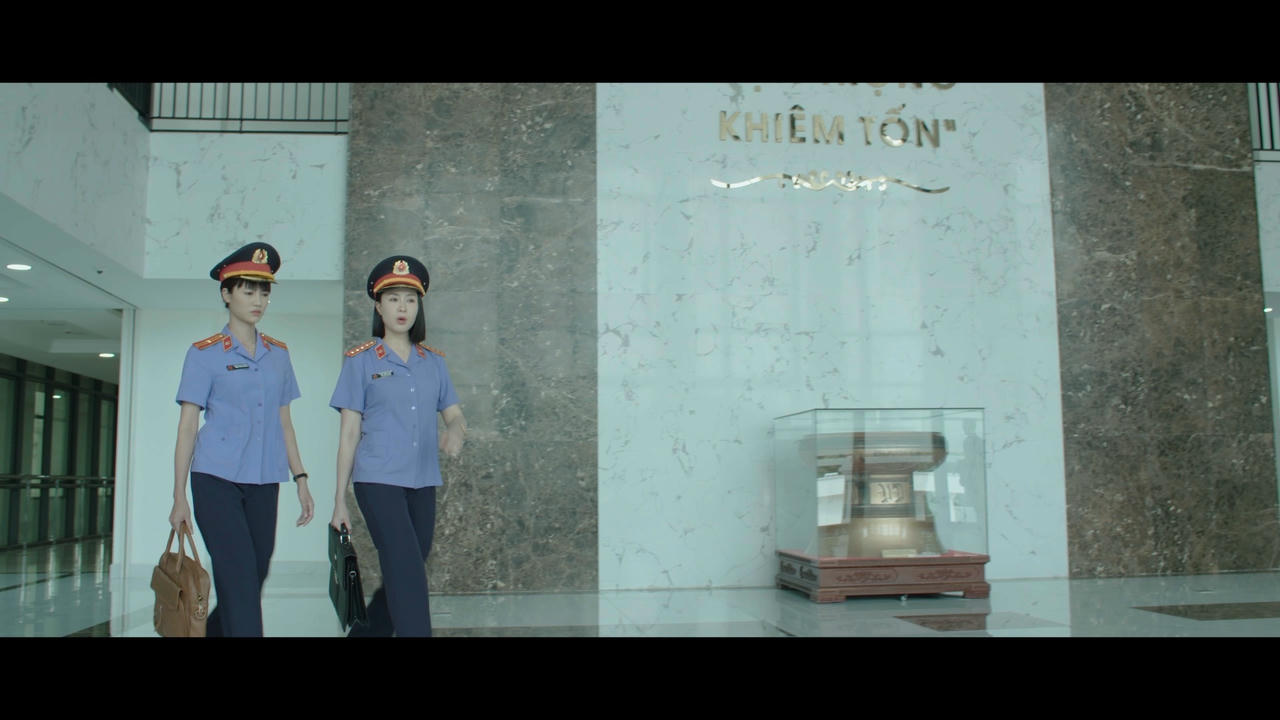 Bộ phim khắc họa những người trong ngành Kiểm sát nhân dân&nbsp;với những đặc trưng về tính cách và hành động, với bản lĩnh chính trị vững vàng, kiên quyết tấn công, trấn áp tội phạm (ảnh trong phim).