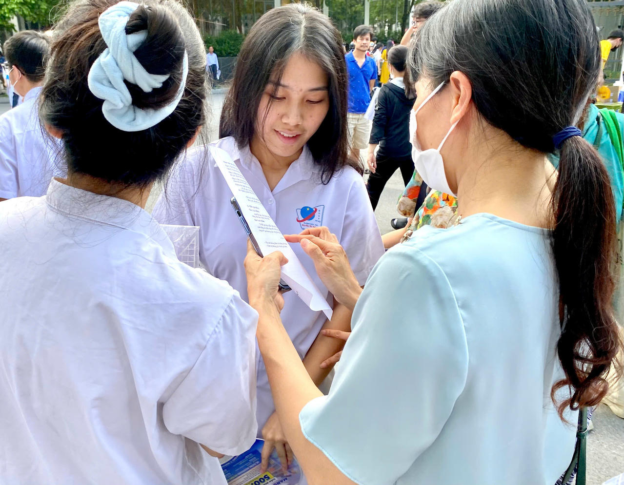 Rút ngắn thời gian cấp bằng tốt nghiệp, đẩy mạnh chuyển đổi số