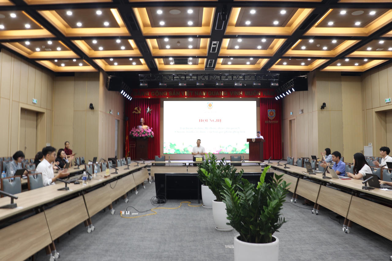 Tập huấn sử dụng Hệ thống thông tin quản lý Chương trình xây dựng văn bản