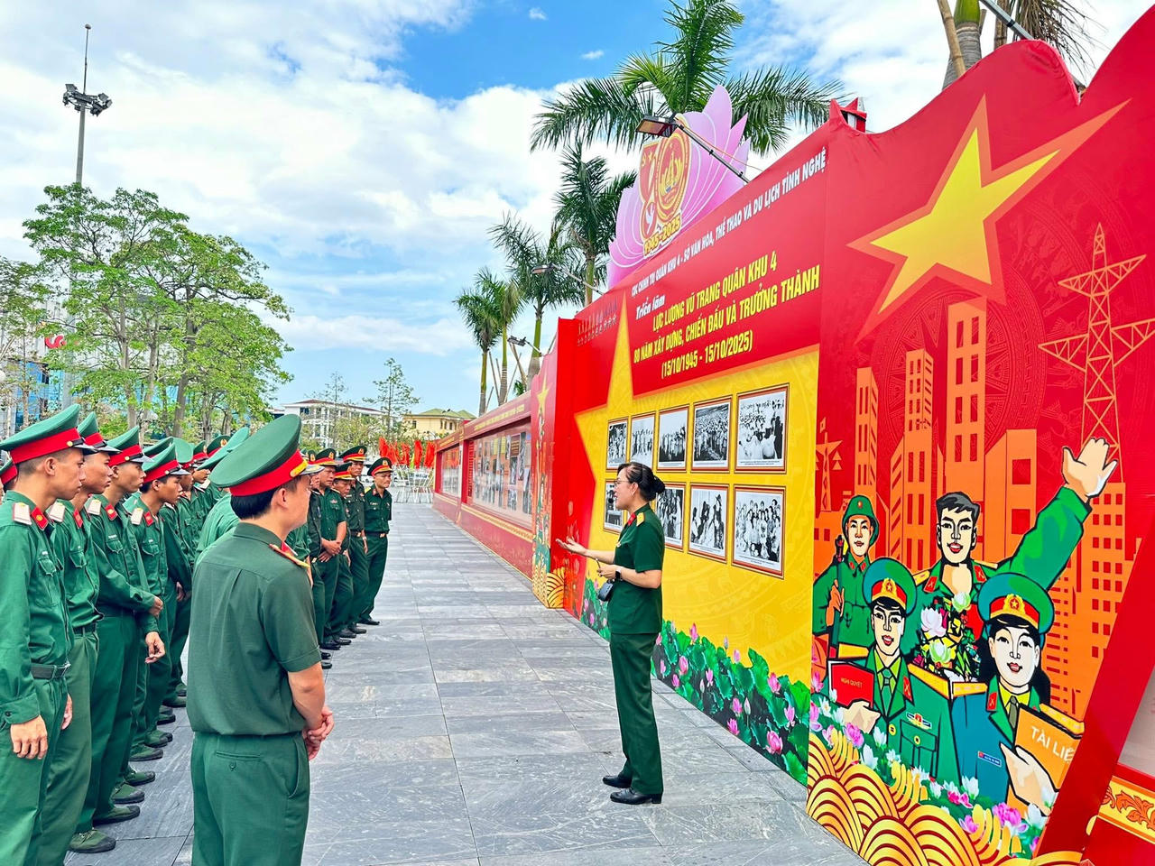 Triển lãm 'Lực lượng vũ trang Quân khu 4 – 80 năm xây dựng, chiến đấu và trưởng thành'