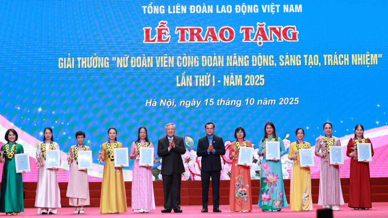 Tôn vinh nữ đoàn viên Công đoàn Năng động, Sáng tạo, Trách nhiệm