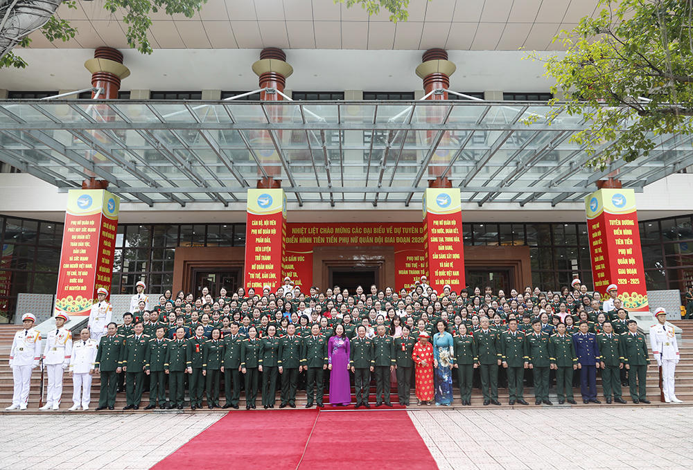 Phụ nữ Quân đội tiêu biểu thời kỳ chuyển đổi số và hội nhập quốc tế