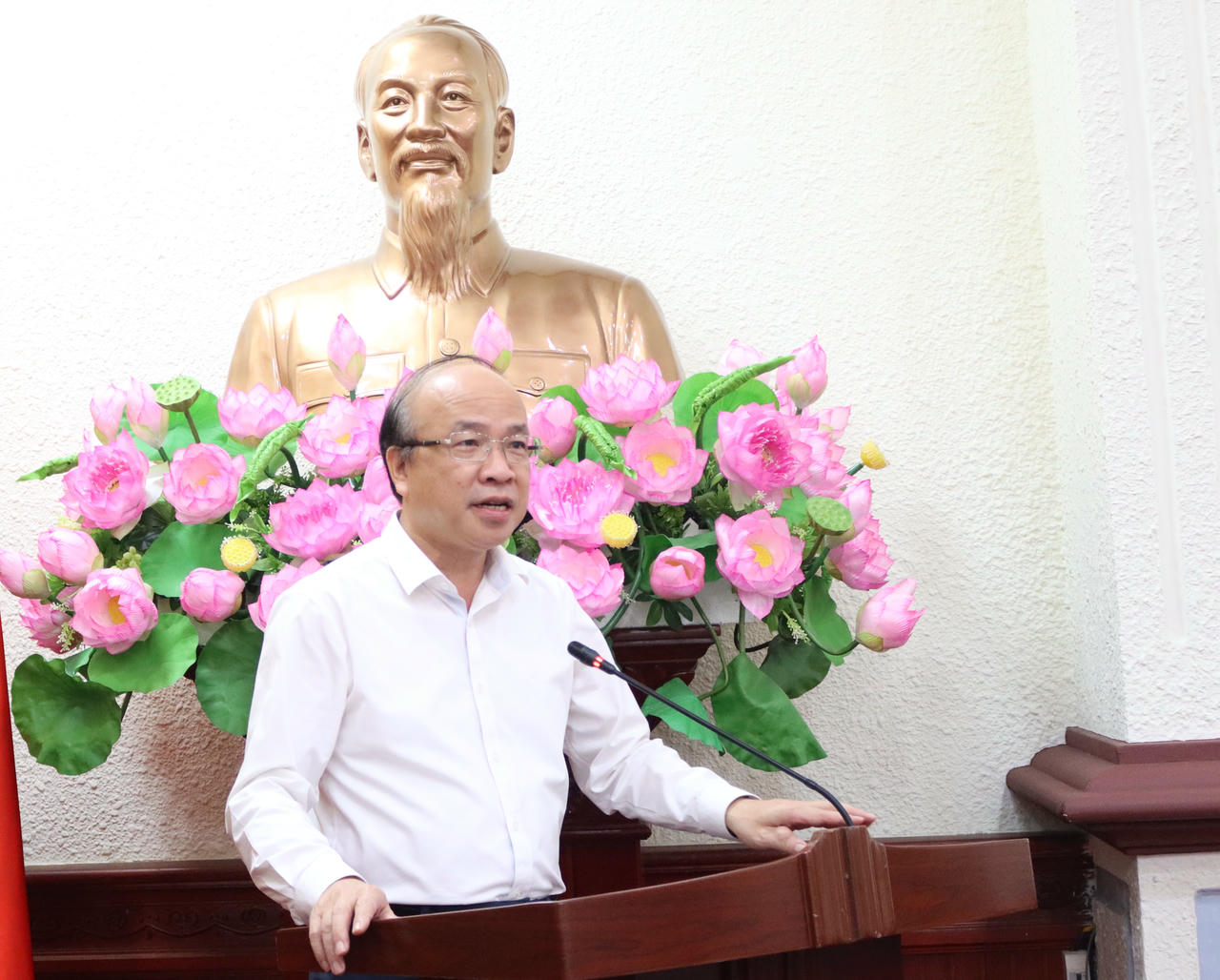 Thứ trưởng Bộ Tư pháp Phan Chí Hiếu.