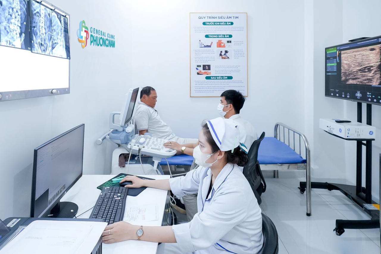 Phòng khám Đa khoa Phương Nam không ngừng nâng cấp trang thiết bị và quy trình điều trị, dưới sự dẫn dắt của đội ngũ bác sĩ giỏi, tâm huyết với nghề.