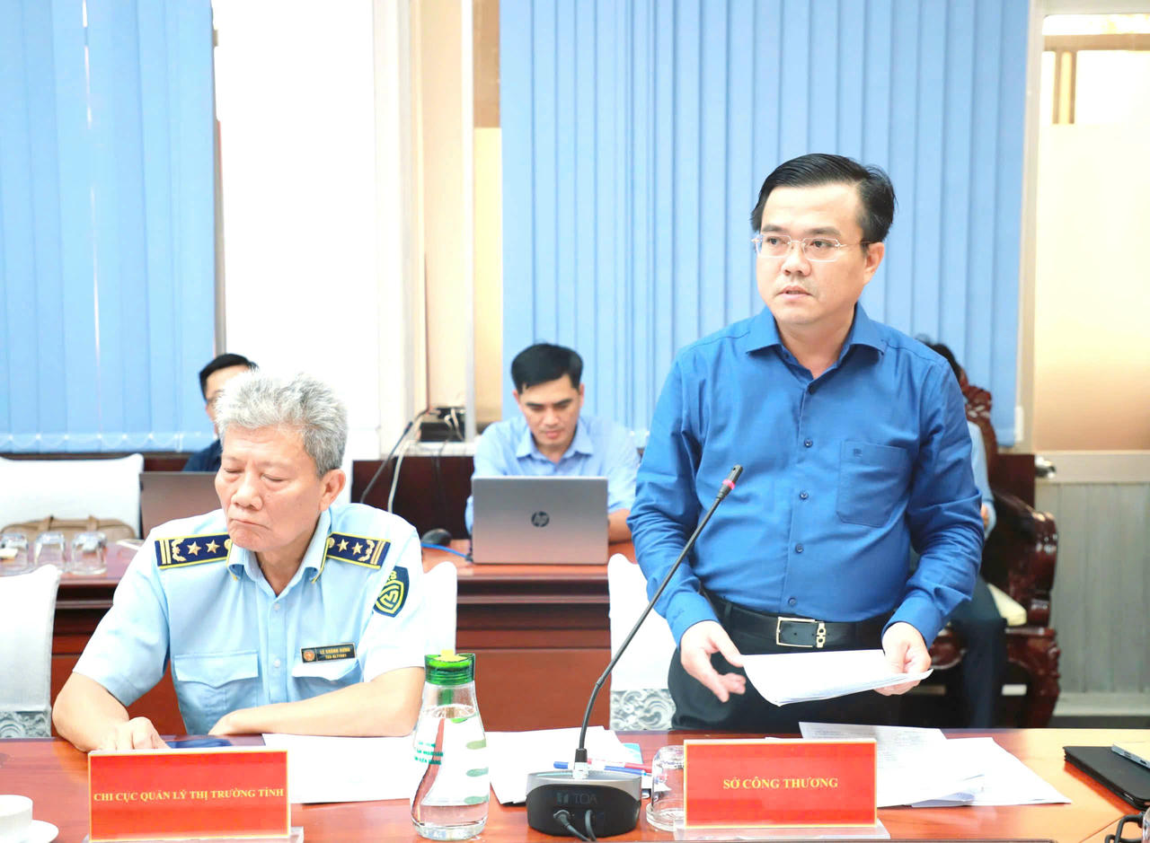 Giám đốc Sở Công Thương Nguyễn Thống Nhất phát biểu tại Hội nghị.