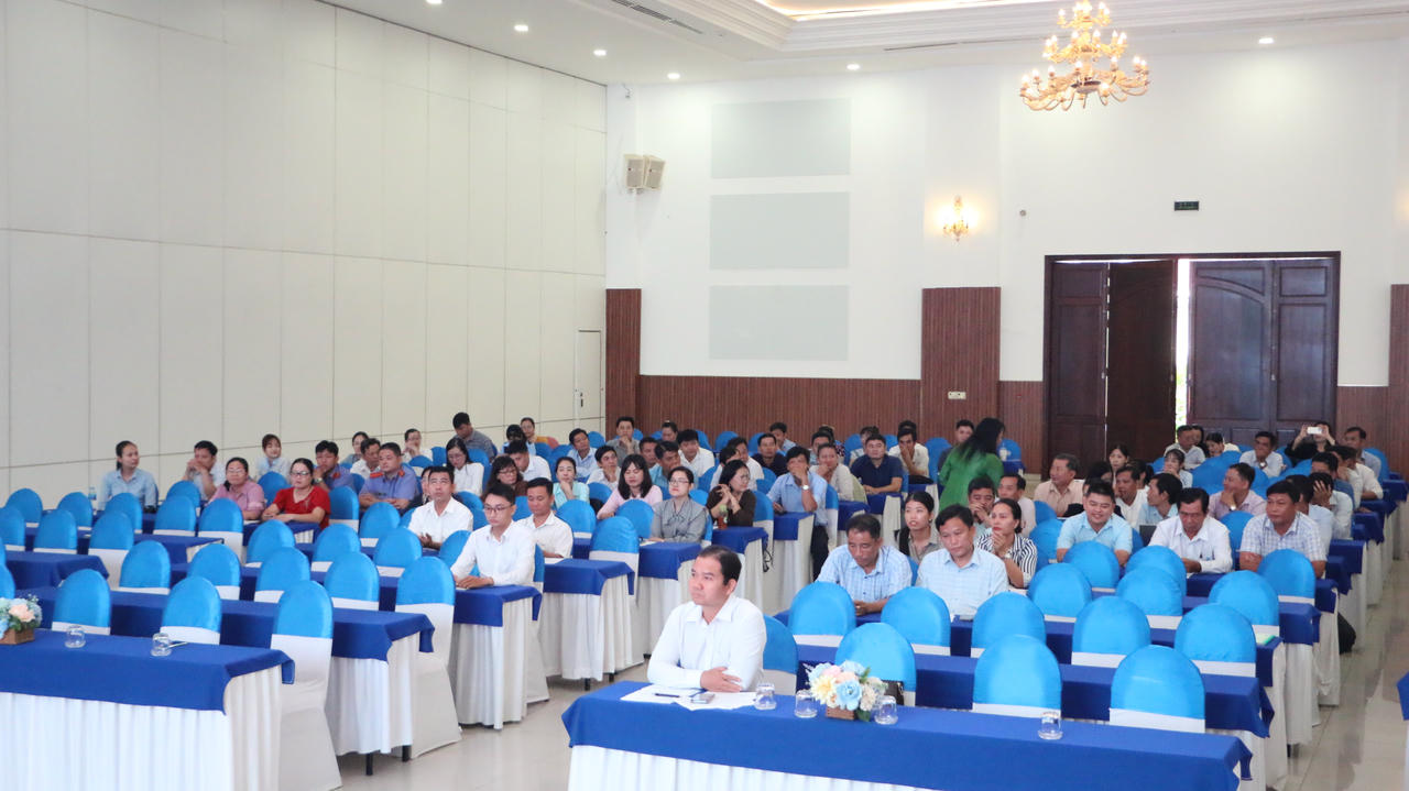 Toàn cảnh hội nghị