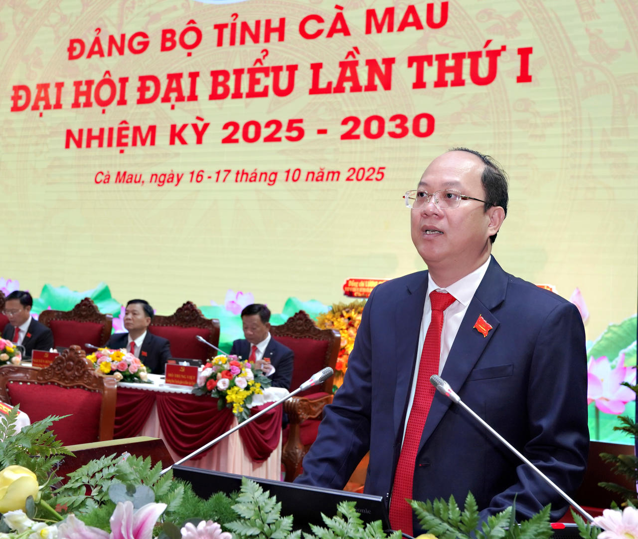 Ông Nguyễn Hồ Hải - Bí thư Tỉnh ủy Cà Mau, phát biểu chỉ đạo một số nhiệm vụ, nội dung được thực hiện trong Phiên chính thức vào ngày 17/10. (Ảnh: BTC Đại hội)