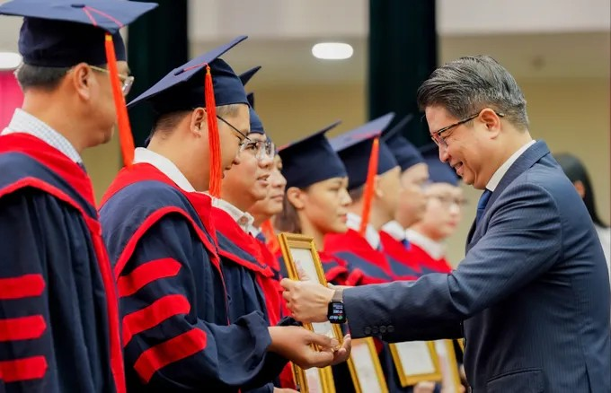 Đề xuất rút thời gian cấp bằng tốt nghiệp THPT xuống còn 30 ngày