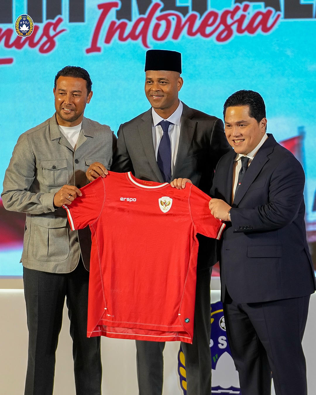 HLV Patrick Kluivert kết thúc sứ mệnh ở Indonesia