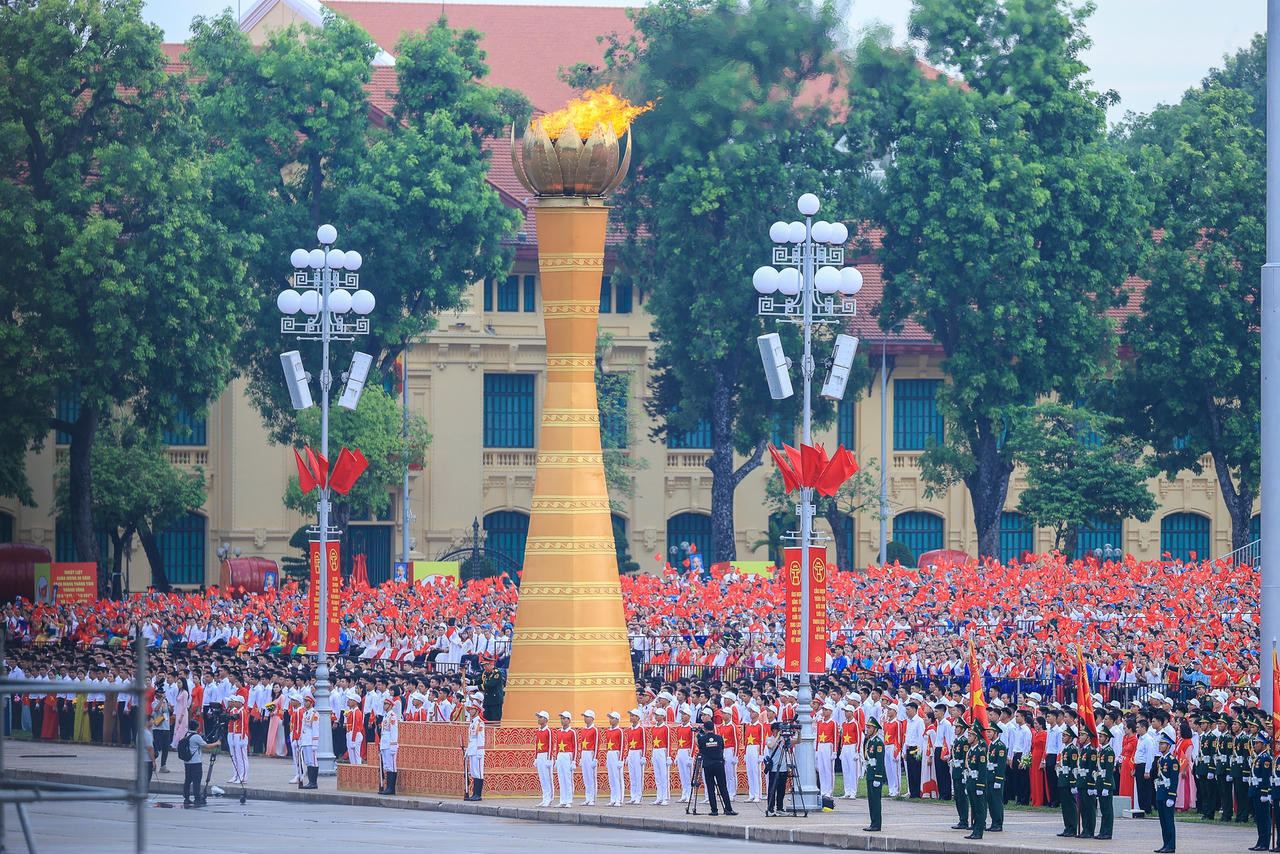 Sức mạnh lòng dân - Nền tảng vững chắc của mọi thắng lợi. Kỳ cuối: Ngọn lửa dẫn đường đưa Tổ quốc tới phồn vinh, thịnh vượng 
