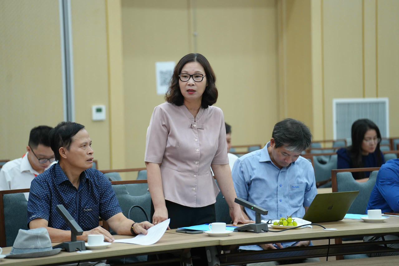 Bà Hoàng Thị Ngân.