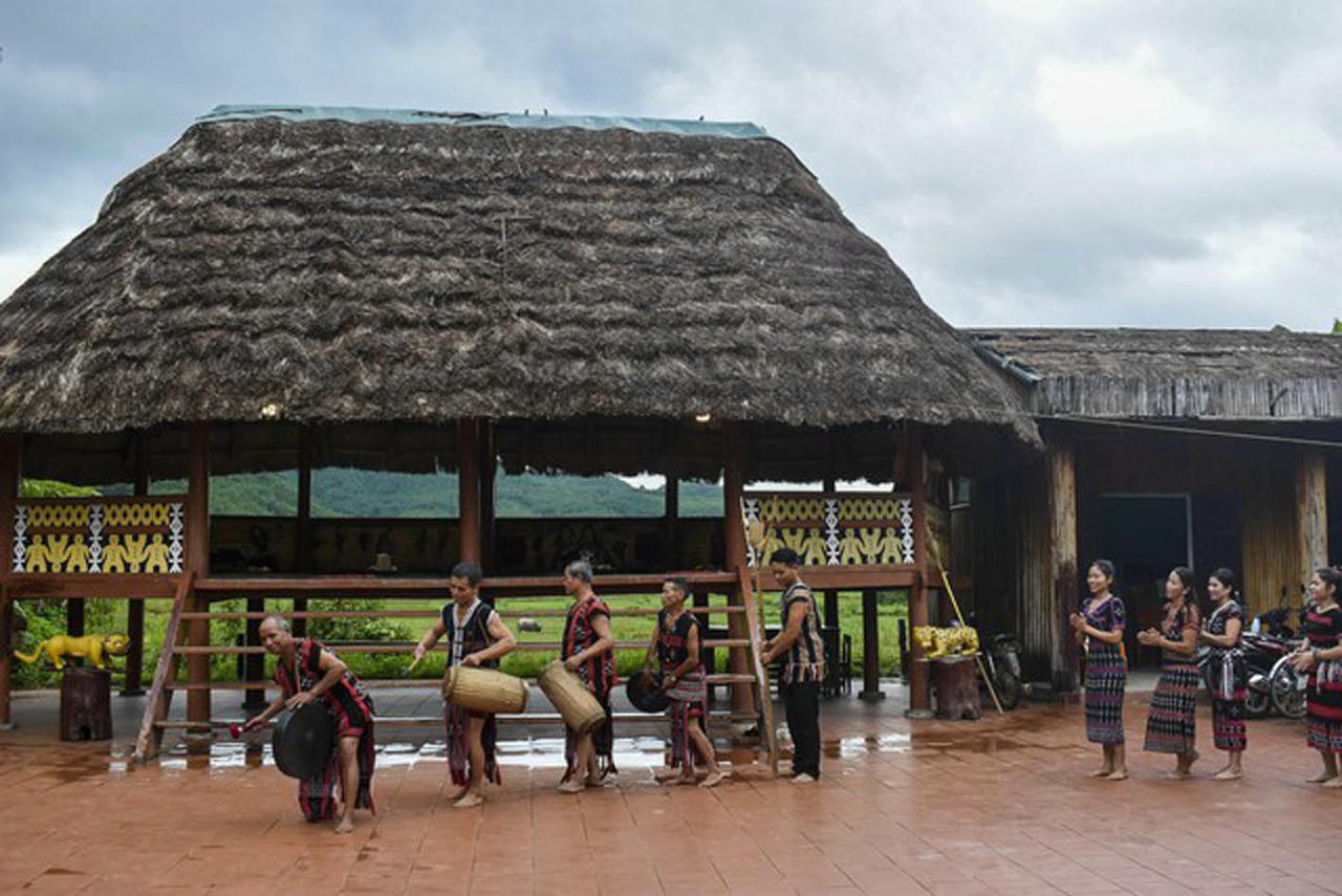 Thiết chế văn hóa cơ sở góp phần giảm nghèo đa chiều