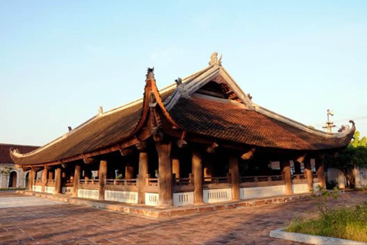 Giữ hồn làng qua những mái đình cổ