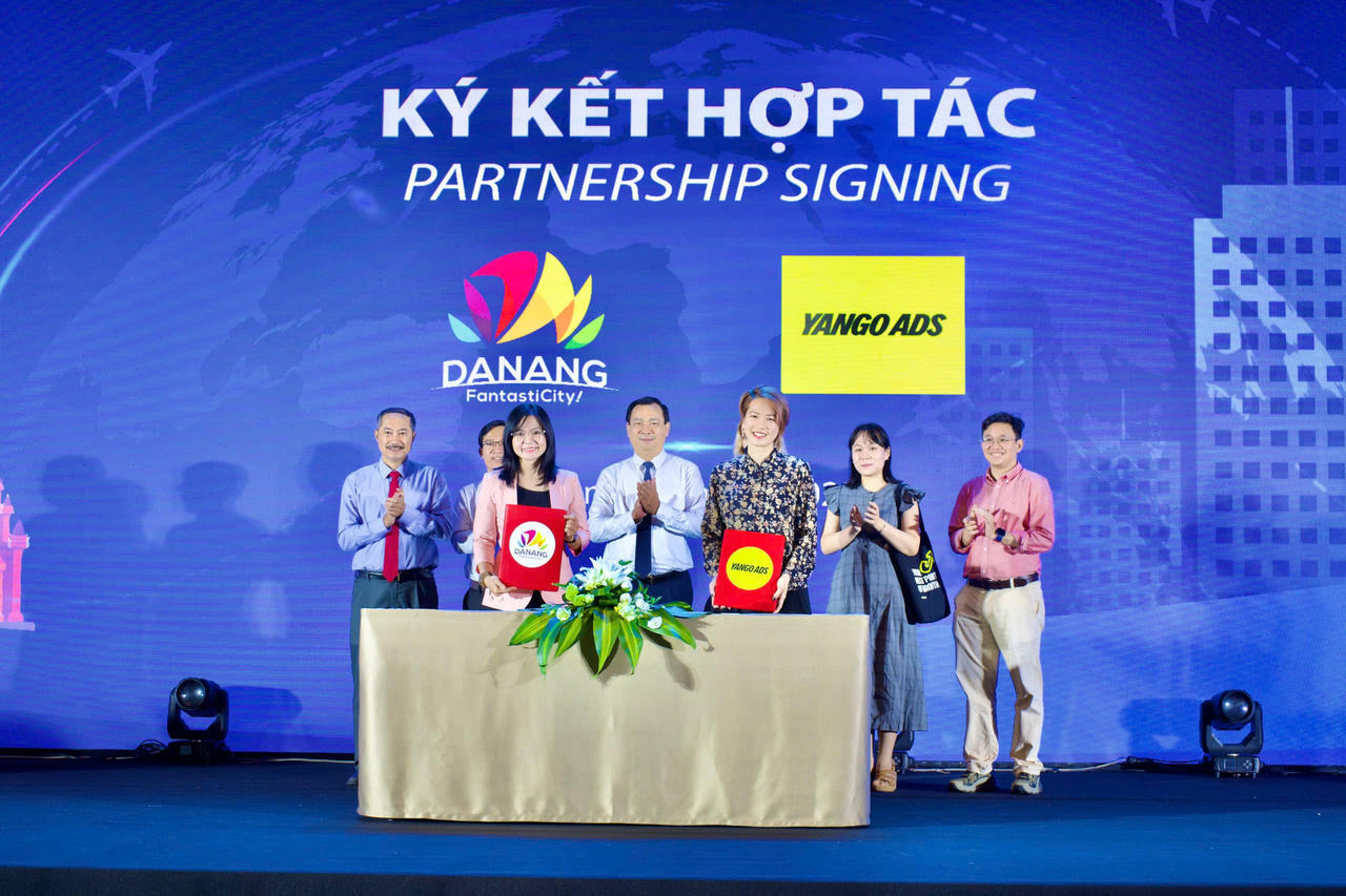 Lễ ký kết hợp tác giữa Trung tâm Xúc tiến Du lịch Đà Nẵng và Yango Ads Việt Nam.